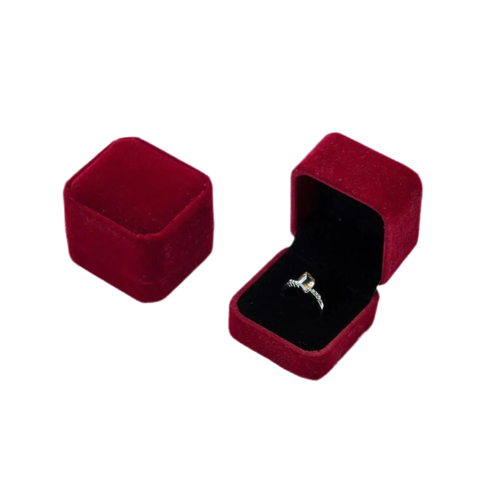 Luxury red velvet ring box – elegant jewelry packaging for proposals, gifts, and anniversaries. Available in 6 colors, perfect for showcasing engagement rings and fine jewelry.